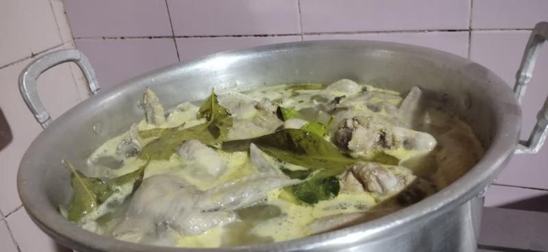 Opor Ayam dan Niat yang Kembali Diluruskan