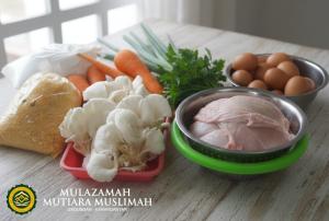 Bekal Usaha Rumahan Santriwati Mutiara Muslimah Bedah Resep Industri Nugget Sehat